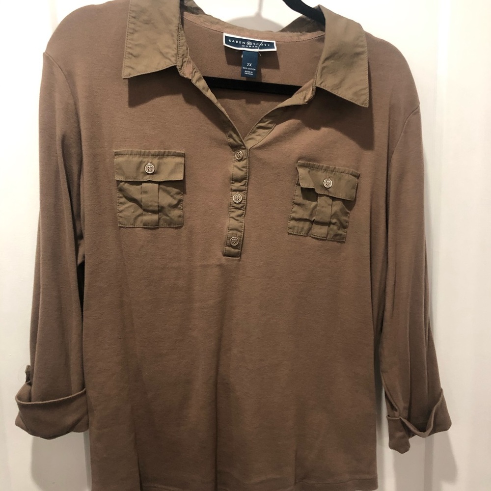 Karen Scott brown blouse. Cropped sleeve.
